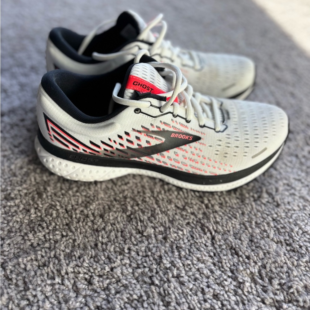 Brooks Ghost White and Black Running Shoes
